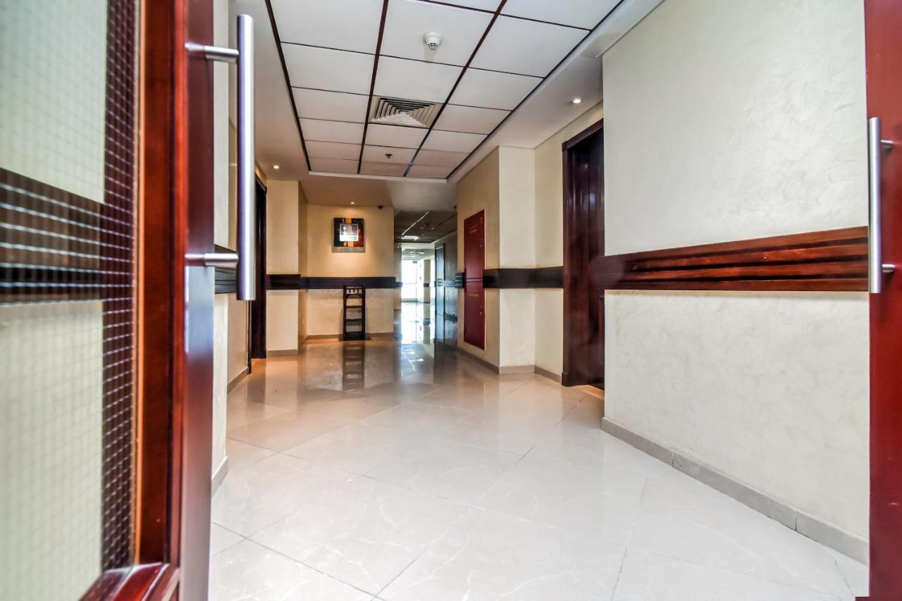 Parkside Hotel Apartment Дубай Екстериор снимка