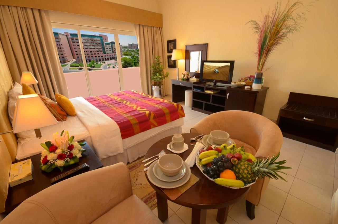 Parkside Hotel Apartment Дубай Екстериор снимка