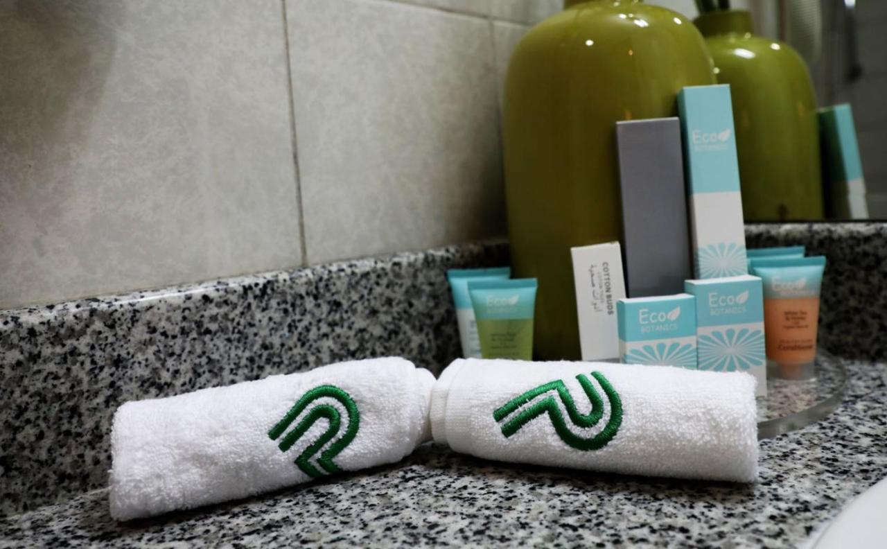 Parkside Hotel Apartment Дубай Екстериор снимка